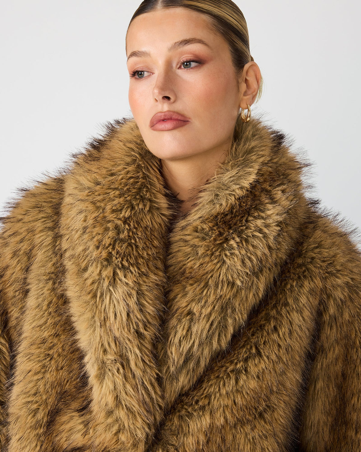 ROE COAT HONEY