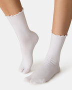 CHAUSSETTES À ORTEILS SÉPARÉS CÔTELÉES BLANC/NOIR
