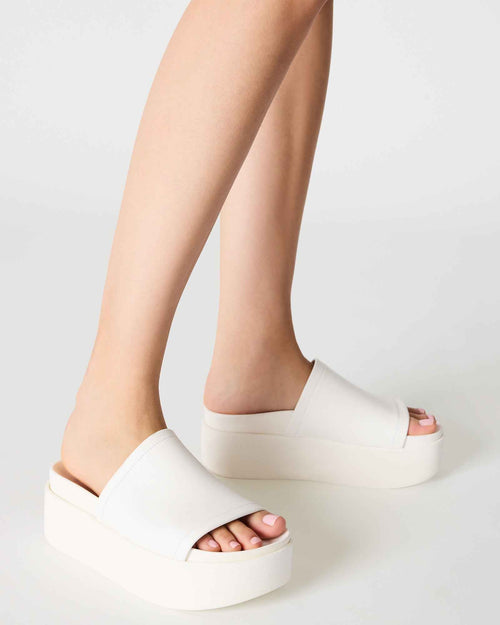 ARWEN WHITE LEATHER