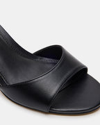 IZARA BLACK LEATHER
