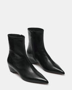 KARLSON BLACK LEATHER