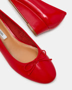 VERNIS ROUGE MALADROIT