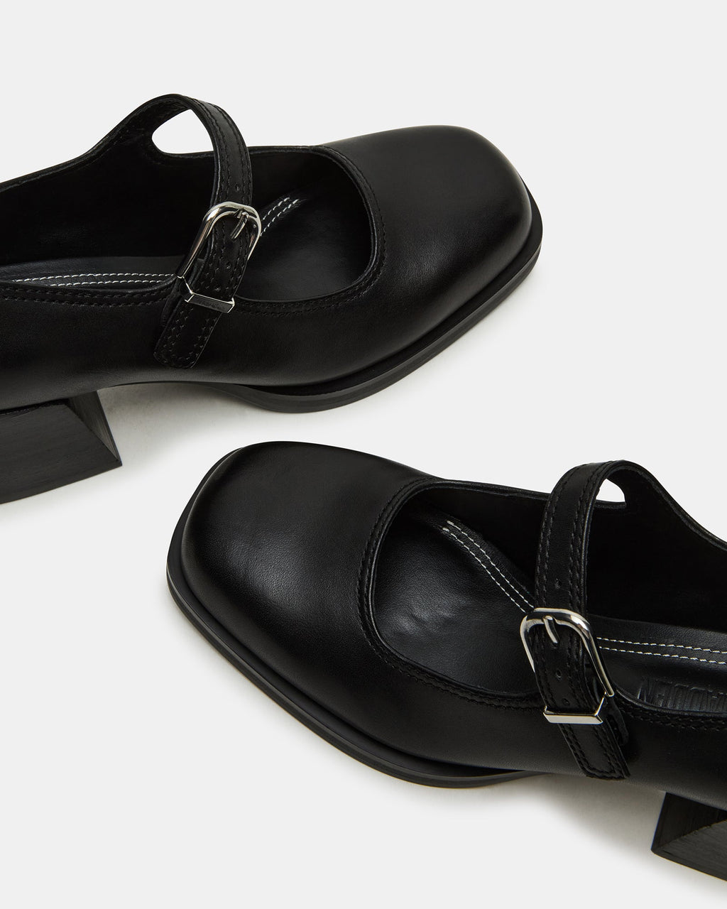 LISBON BLACK LEATHER