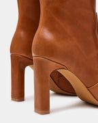 CUIR TAN VINTAGE LOVELIES