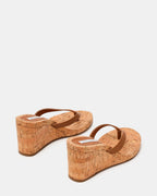 CUIR TANNÉ COULEUR LIÈGE