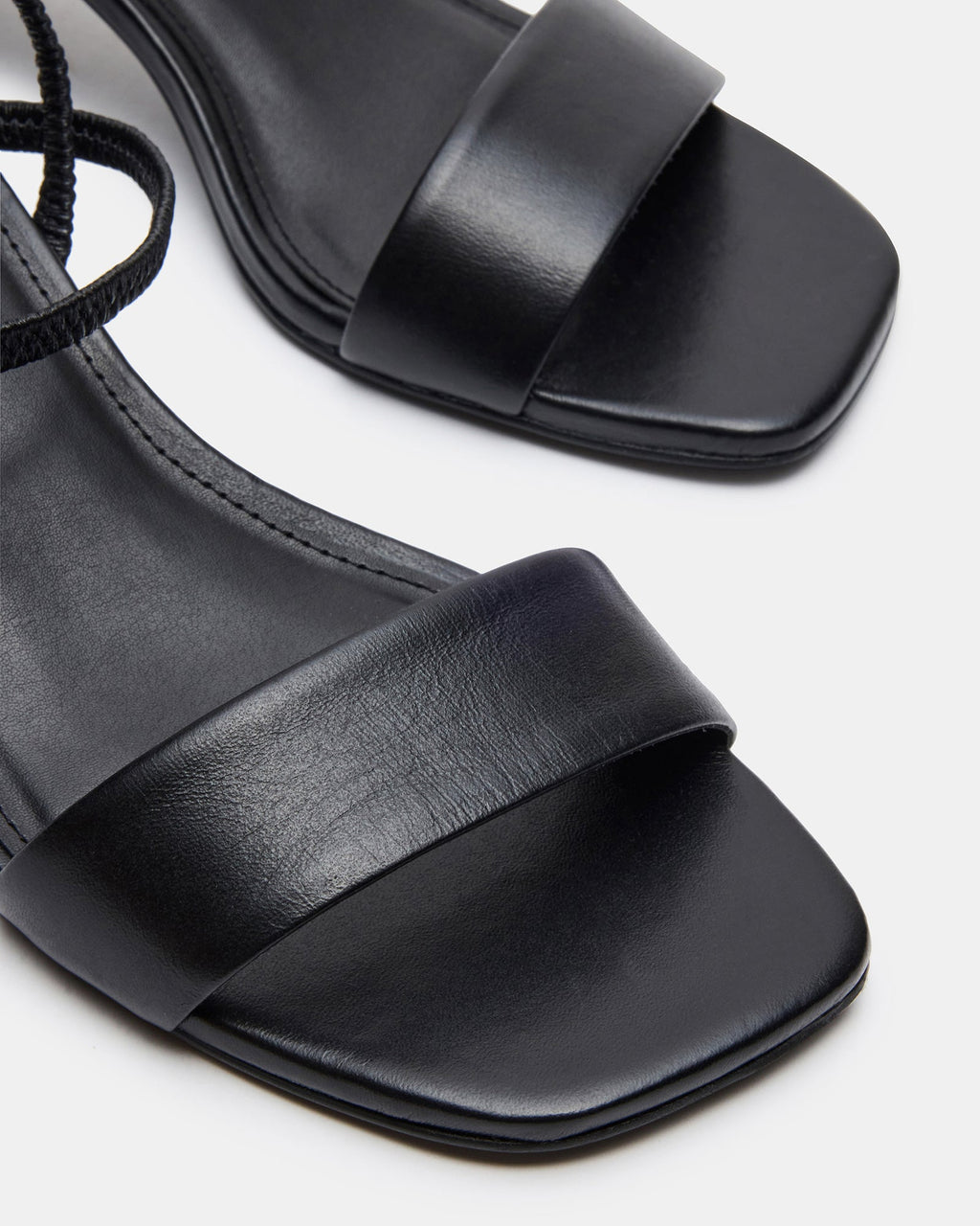 RIELLA BLACK LEATHER