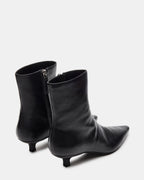 CUIR NOIR VIL