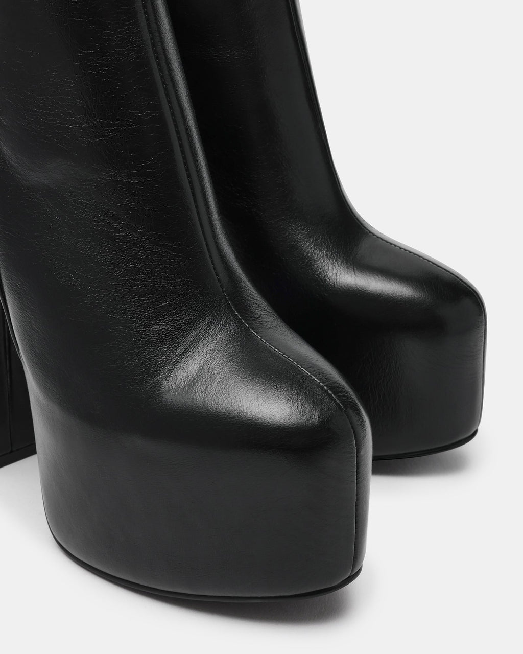 SCORN BLACK LEATHER