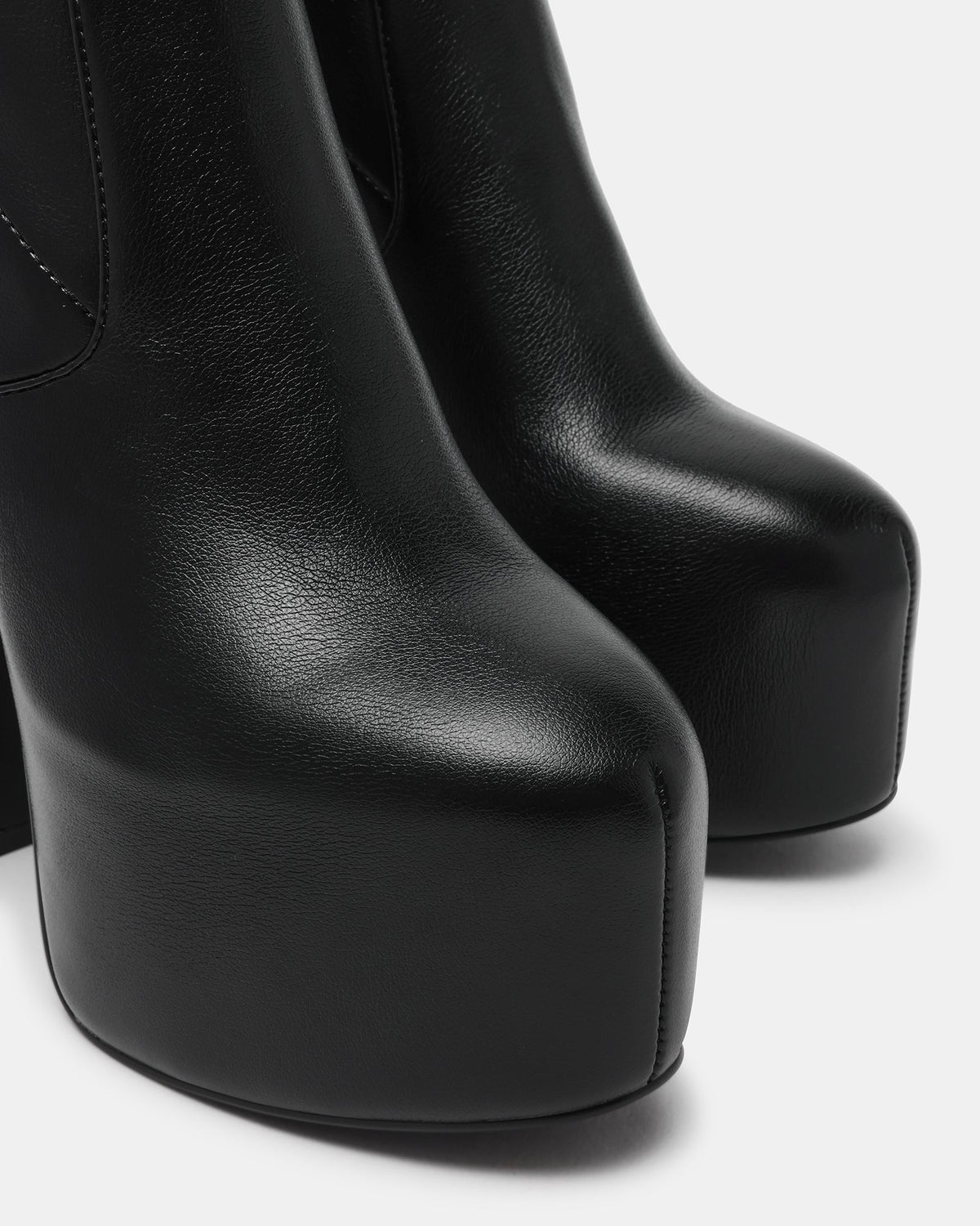 SCRATCH BOOT & LUXXAR BAG BUNDLE