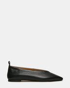 CUIR NOIR ÉLÉGANT