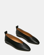 CUIR NOIR ÉLÉGANT