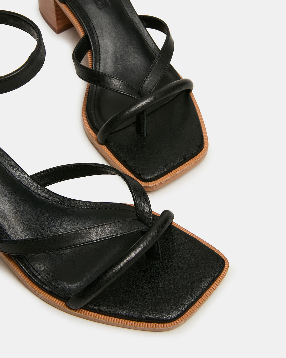 TILLY BLACK LEATHER
